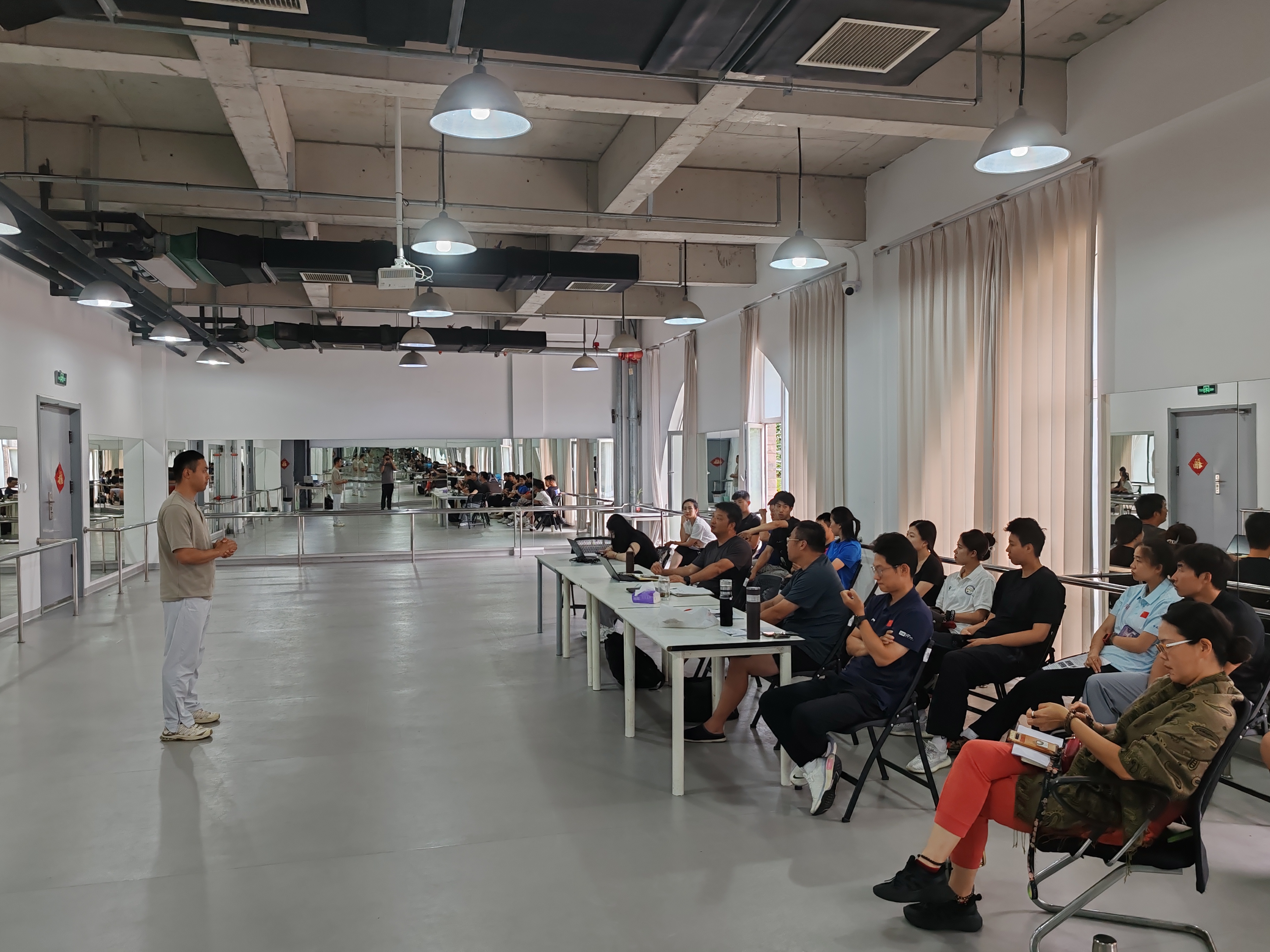 以磨促教，课艺生辉——体育教学部开展新学期教学磨课
